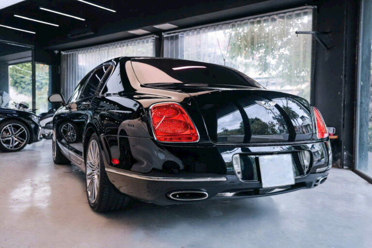 Cho Thuê Xe Bentley Flying Spur