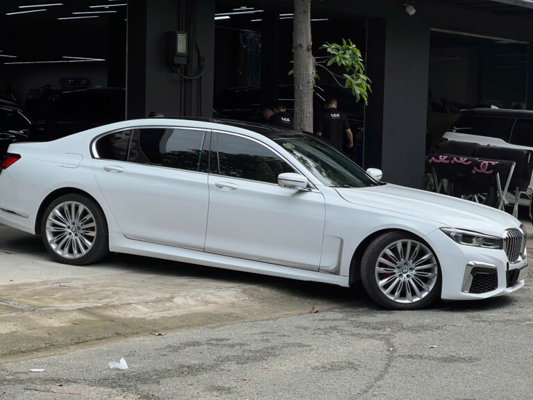 Cho Thuê Xe BMW 740Li Pure Excellence Tại Sài Gòn