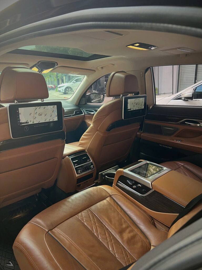 Cho Thuê Xe BMW 740Li Pure Excellence Tại Sài Gòn