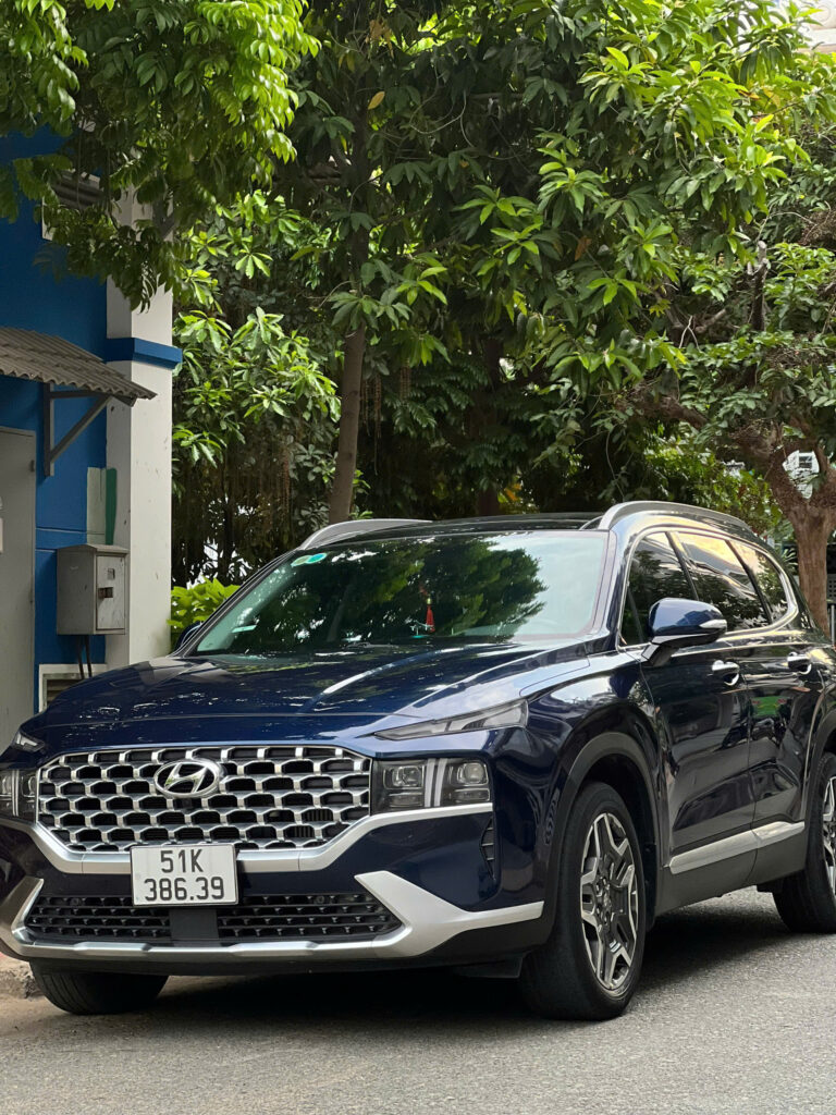 Cho Thuê Xe Tự Lái Hyundai Santafe TPHCM