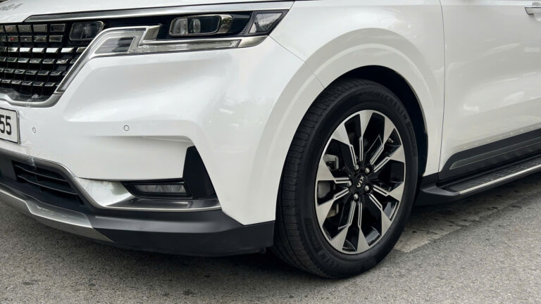Dịch vụ thuê xe tự lái Kia Carnival Tự Lái, Có Tài