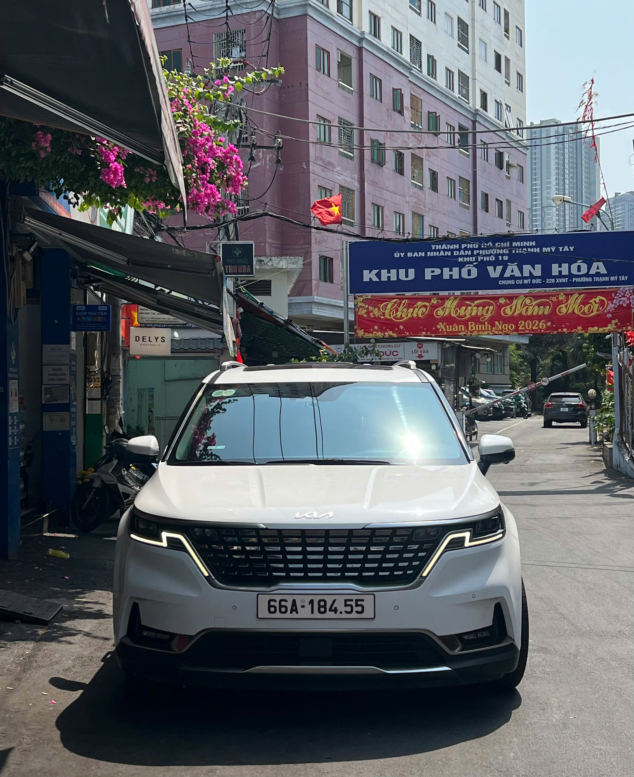 Dịch vụ thuê xe tự lái Kia Carnival Tự Lái, Có Tài