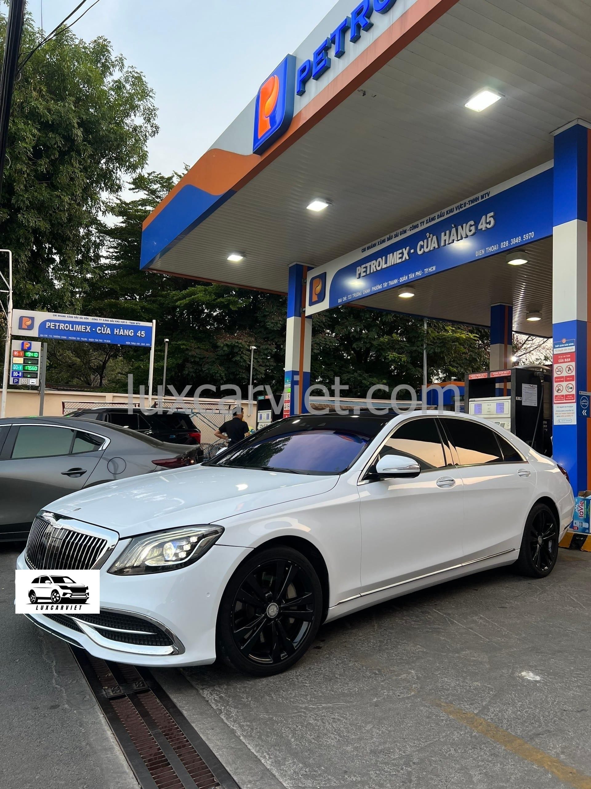 Thuê Xe Mercedes S400 Sang Trọng Đời Mới Tại TP.HCM