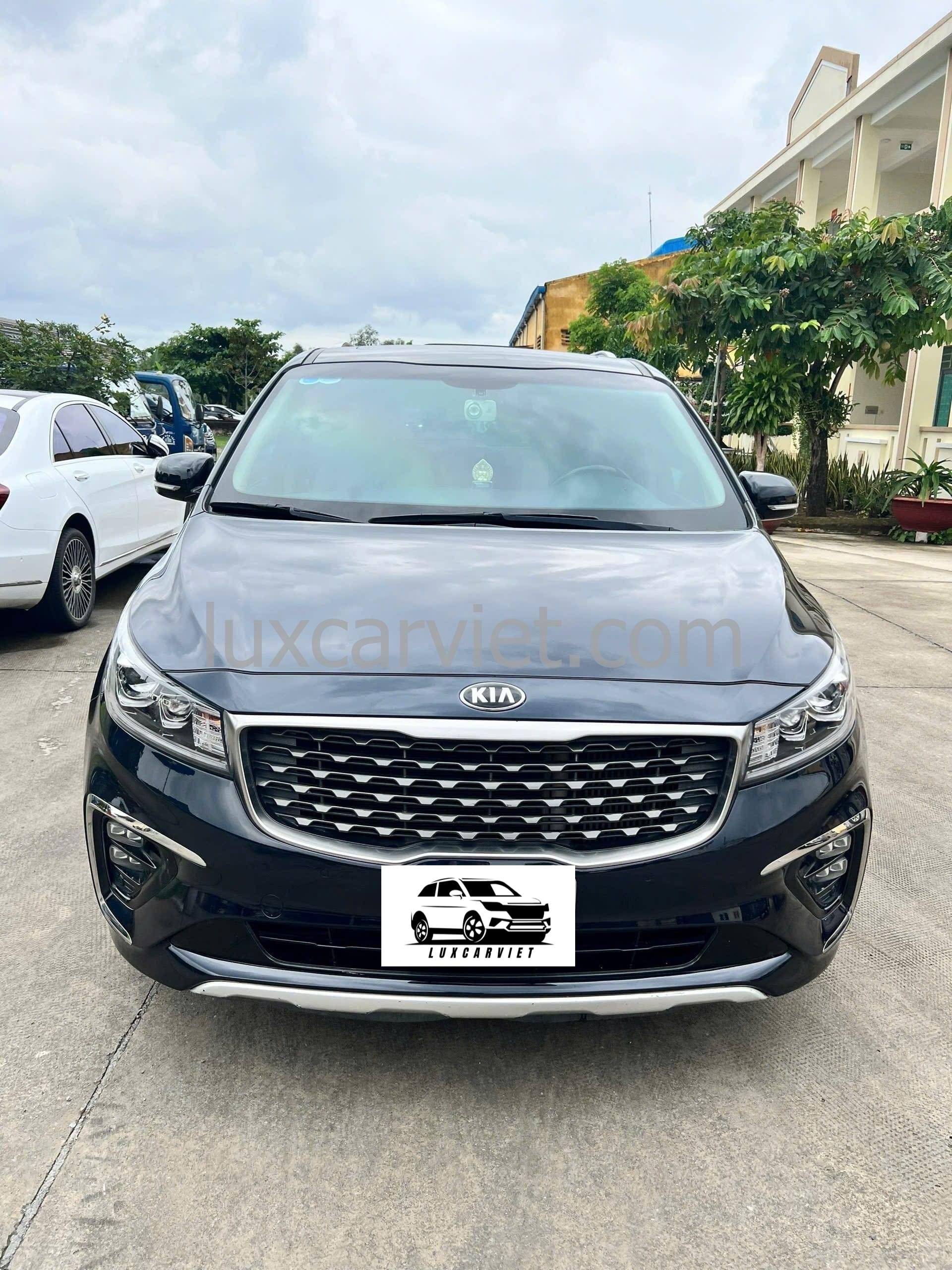 Dịch Vụ Cho Thuê Xe Tự Lái Kia Sedona Giá Tốt Tại Sài Gòn