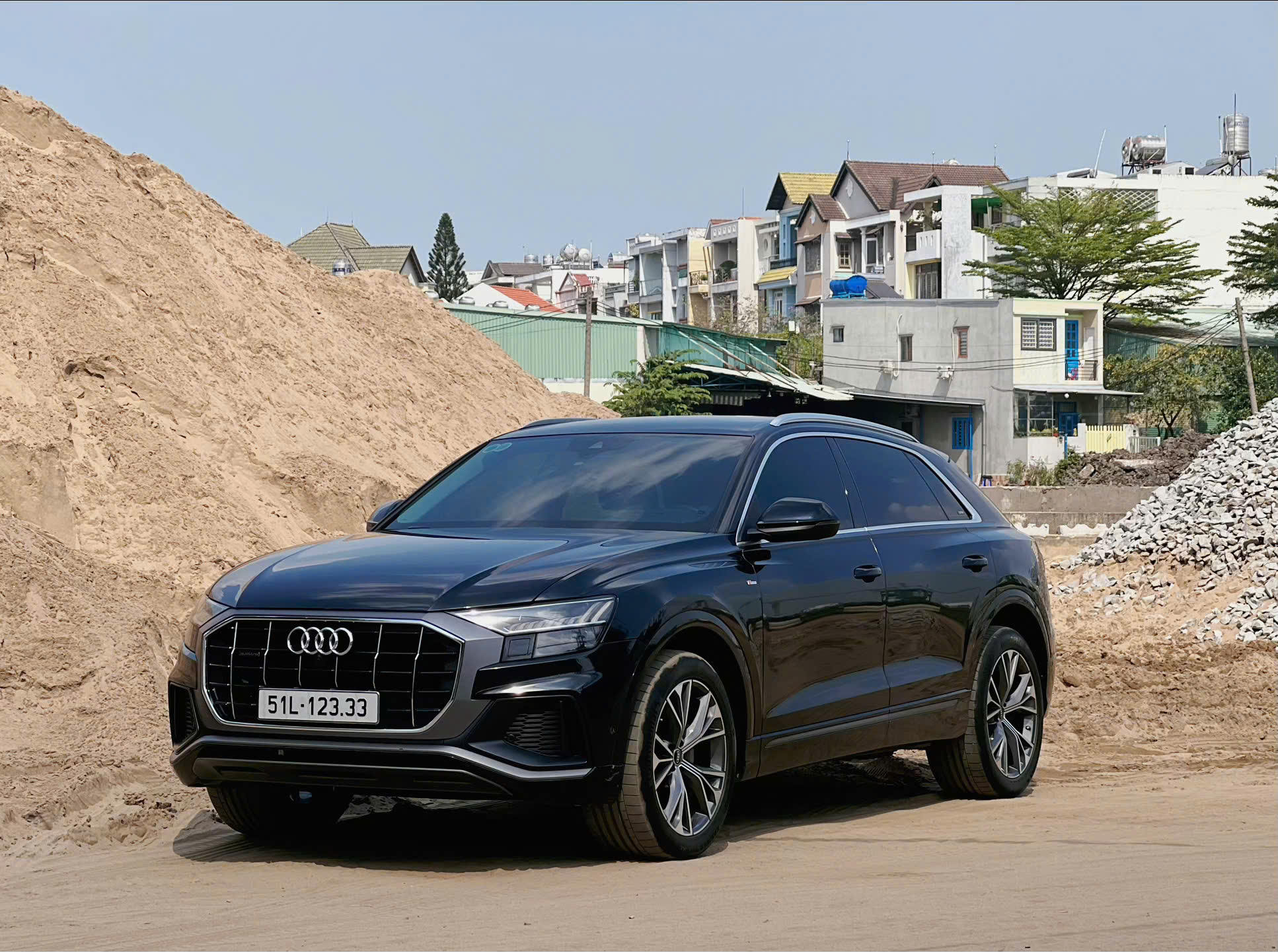 Thuê Xe Tự Lái Audi Q8 Giá Ưu Đãi Tại TP.HCM