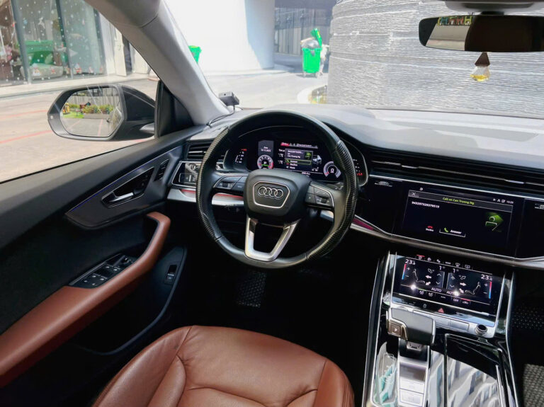Thuê Xe Tự Lái Audi Q8 Giá Ưu Đãi Tại TP.HCM