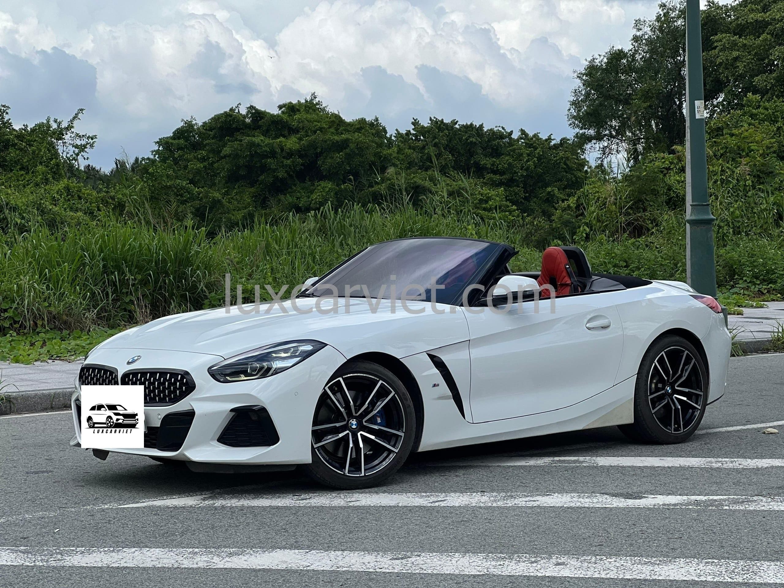 Cho Thuê Xe BMW Z4 Mui Trần Đời Mới