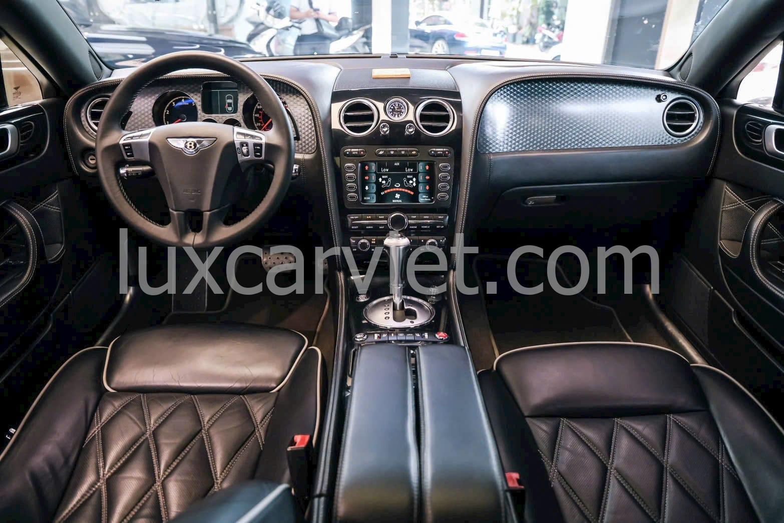 Cho Thuê Xe Bentley Flying Spur - Ảnh 3